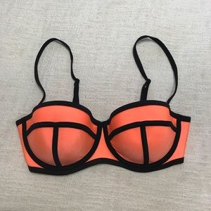 TRIANGL bikini top